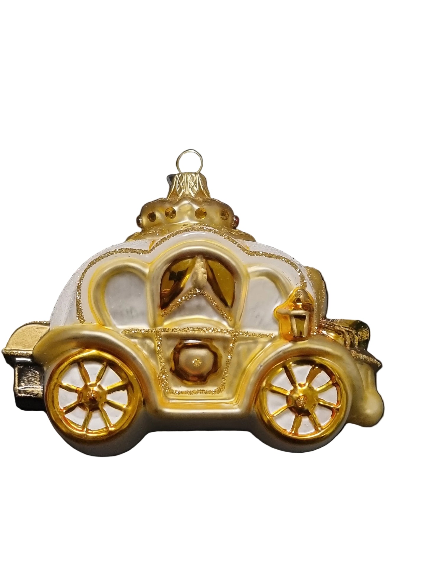 Decorative gold and white carriage ornament